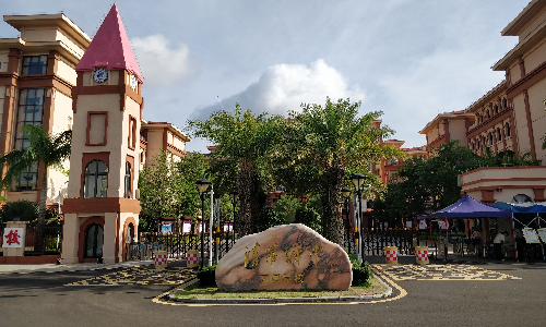 威廉希尔案例 |清华附中文昌学校图书馆，智慧体验尽享阅读之乐